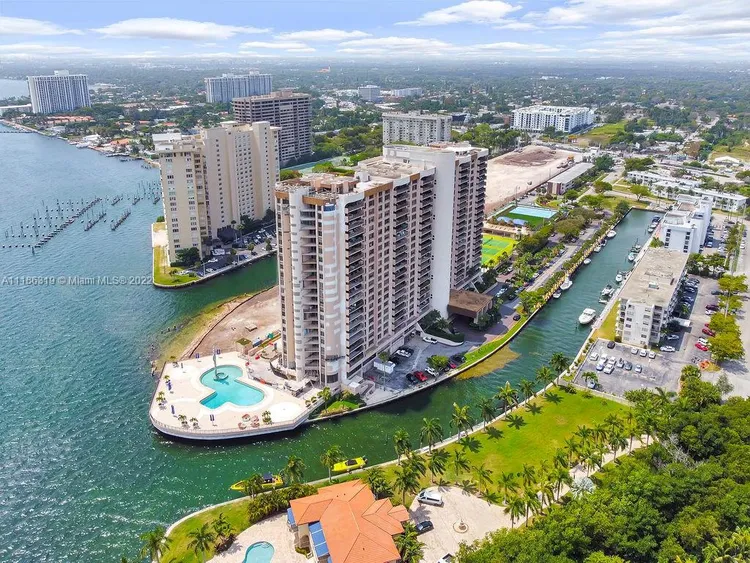 Cricket Club Miami #2208 image #9