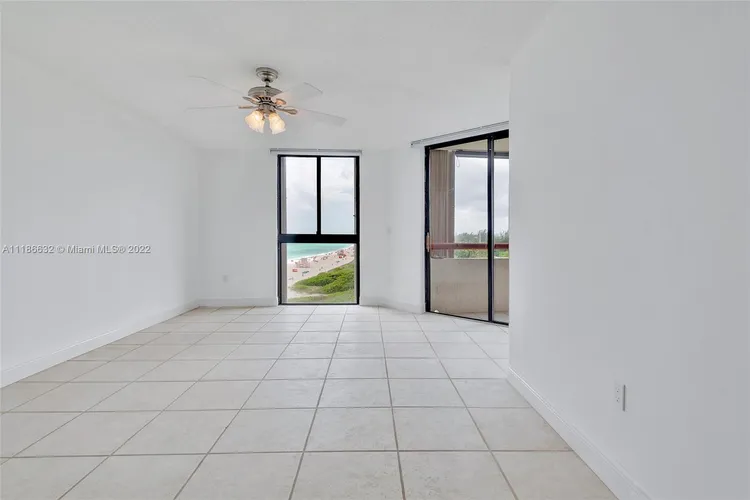 Tropicana #704 image #13