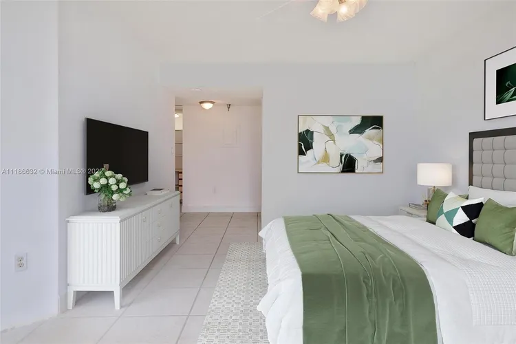 Tropicana #704 image #14