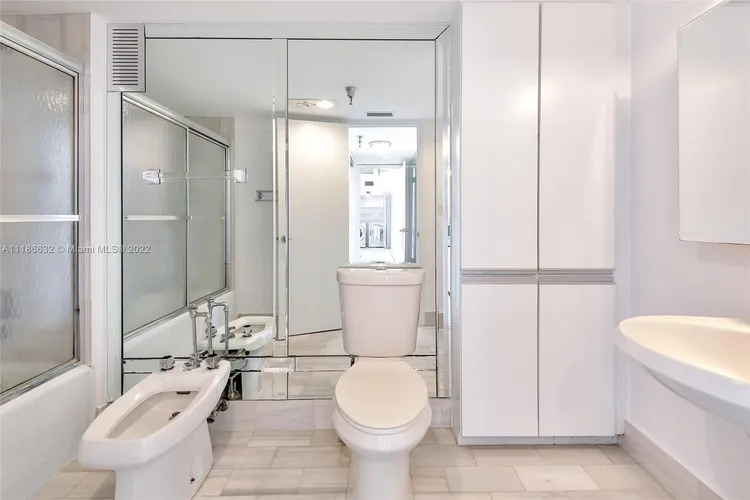 Tropicana #704 image #17