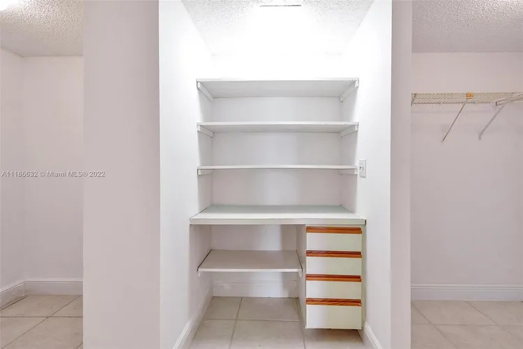 Tropicana #704 image #18