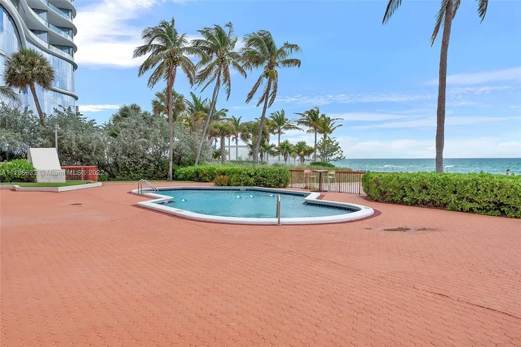 Tropicana #704 image #34