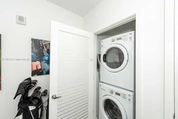 1010 Brickell #2811 image #8