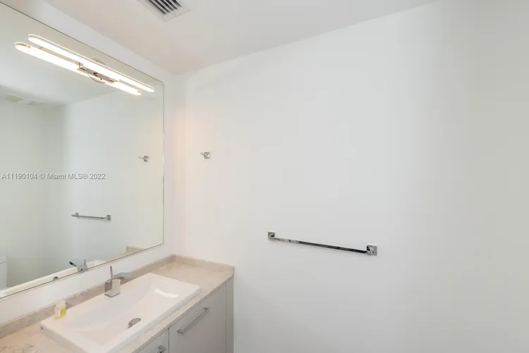 1010 Brickell #2811 image #9