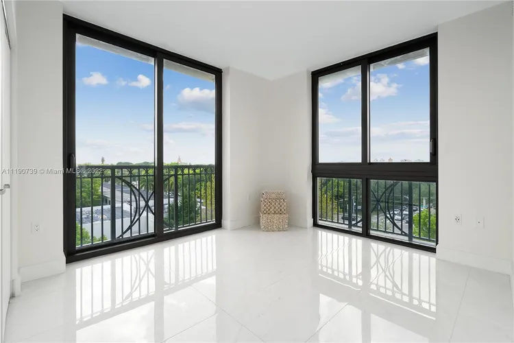 Merrick Manor #535 image #16