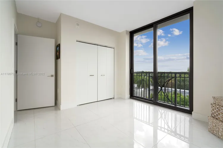 Merrick Manor #535 image #18