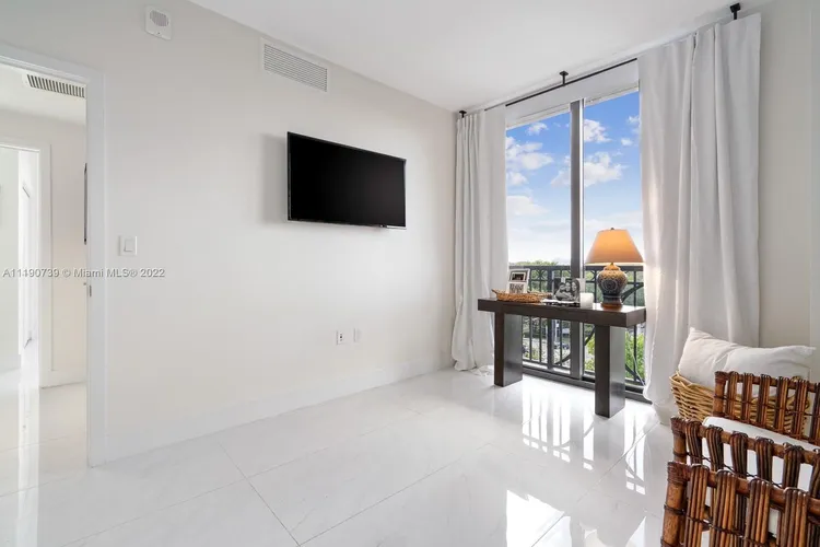 Merrick Manor #535 image #25