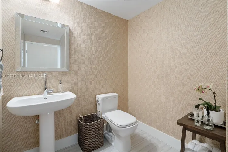 Merrick Manor #535 image #27