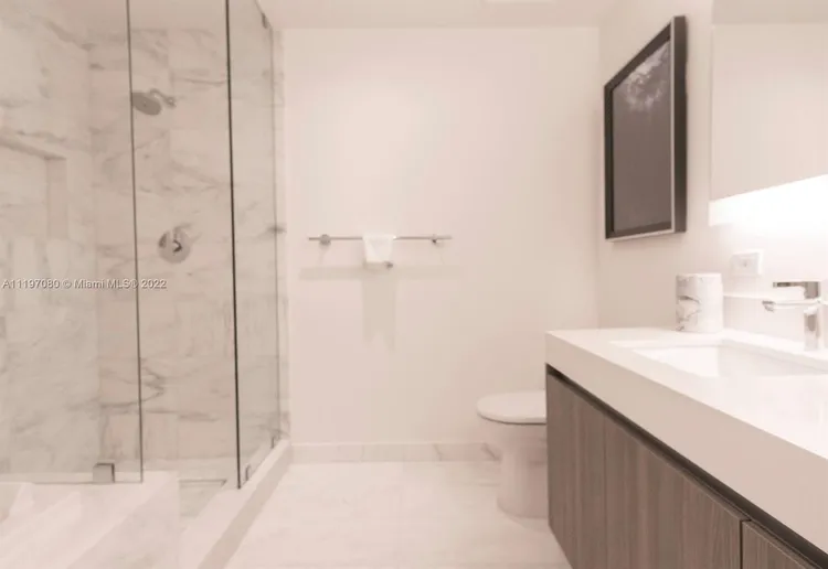 Tiffany House #715 image #12