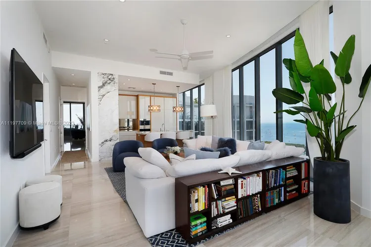 Two Park Grove #UPH-A image #11