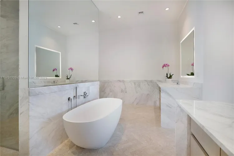 Two Park Grove #UPH-A image #23