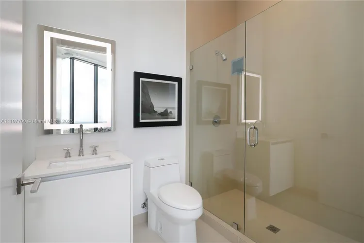 Two Park Grove #UPH-A image #29