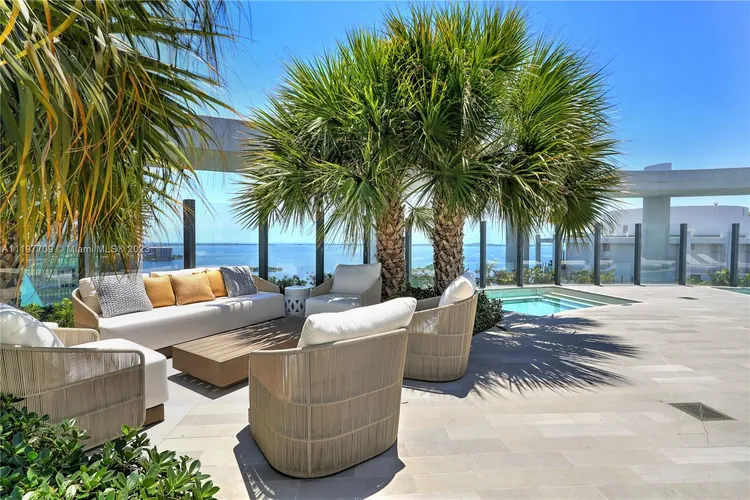 Two Park Grove #UPH-A image #35