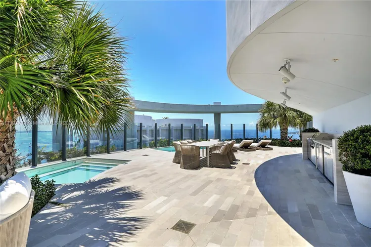 Two Park Grove #UPH-A image #36