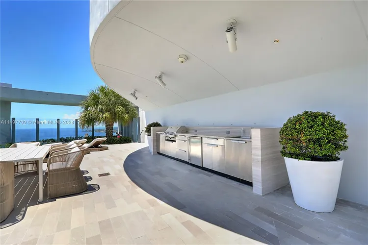 Two Park Grove #UPH-A image #37