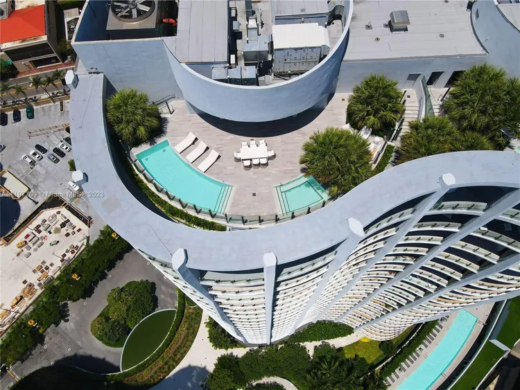 Two Park Grove #UPH-A image #40