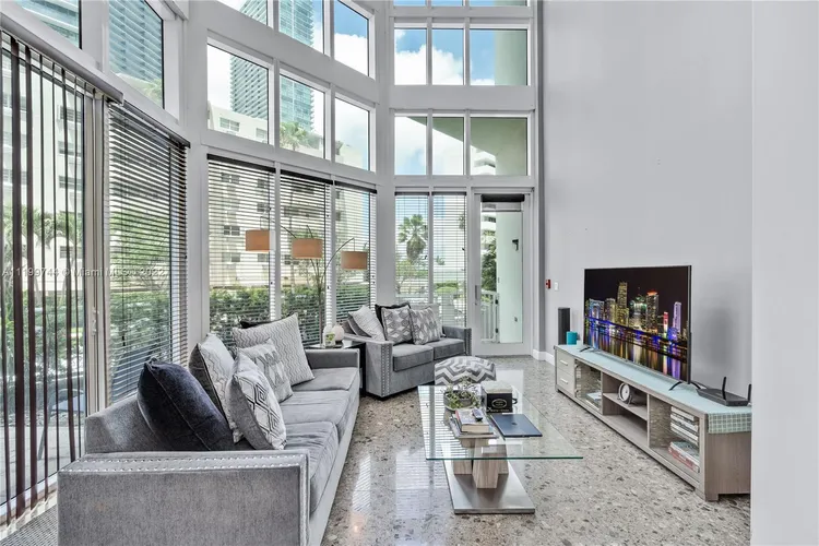 Platinum #L102 image #9