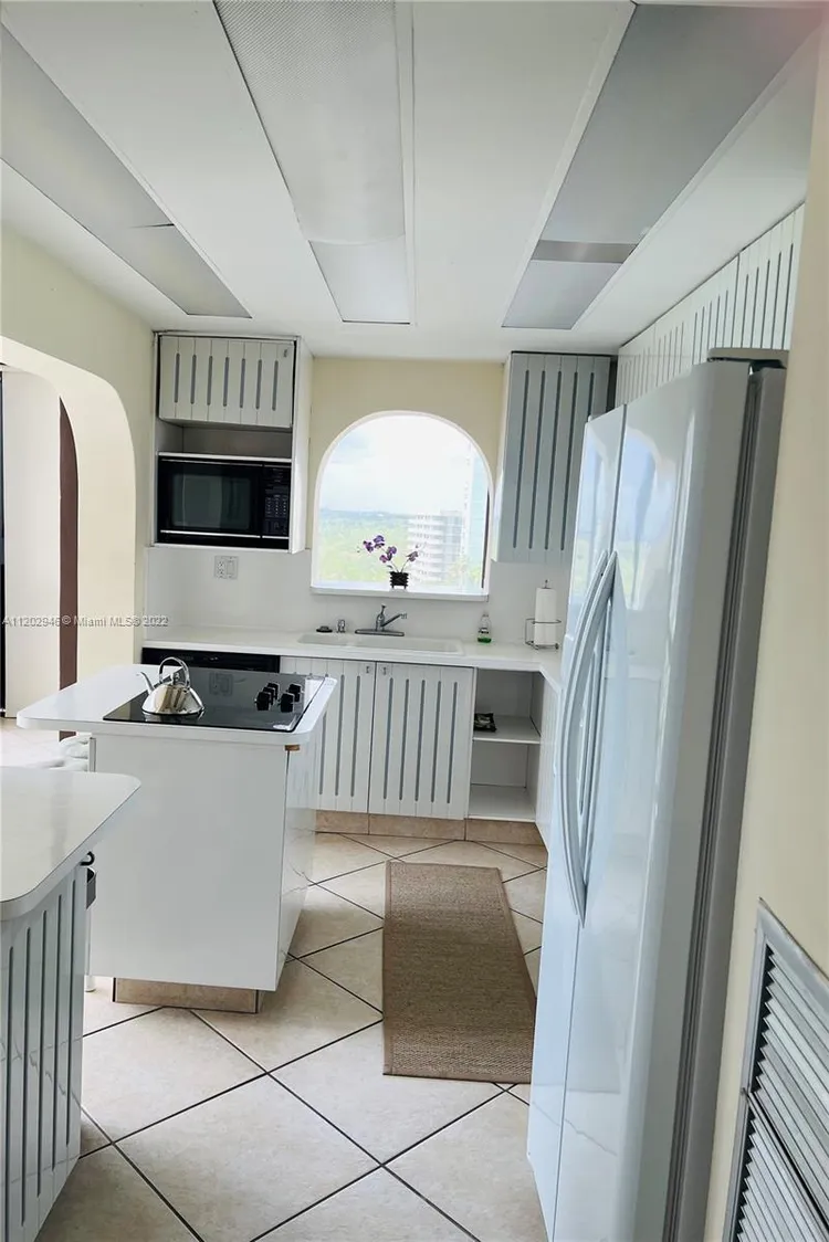 Brickell Bay Club #1212 image #11