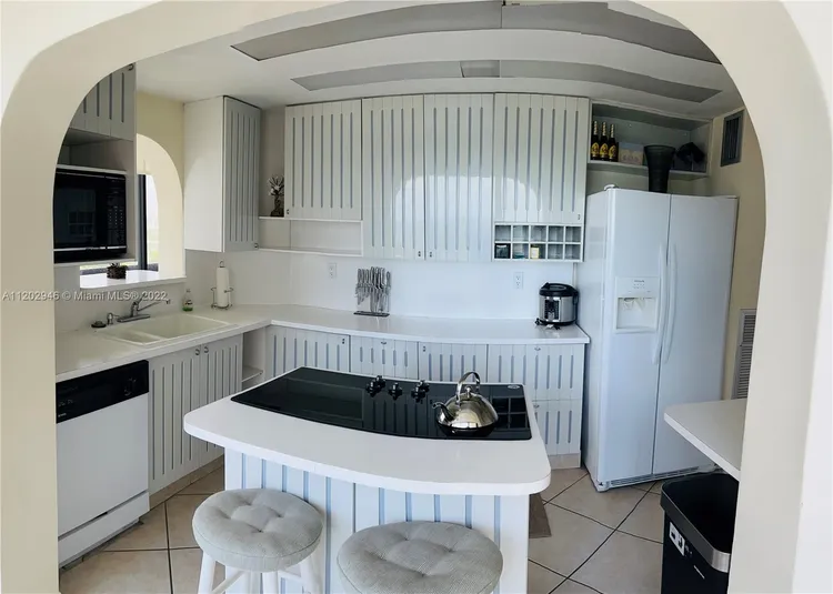 Brickell Bay Club #1212 image #12