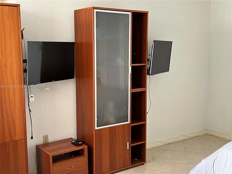 Brickell Bay Club #1212 image #17