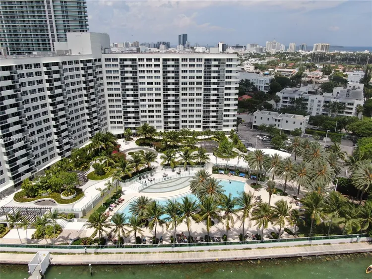 Flamingo South Beach #832S image #17