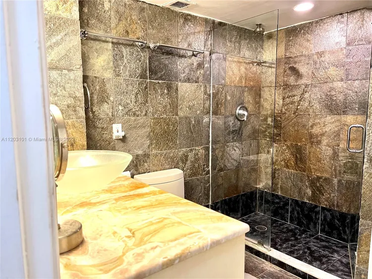 Flamingo South Beach #832S image #6