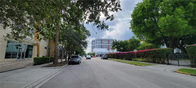 Uptown Lofts #908 image #15