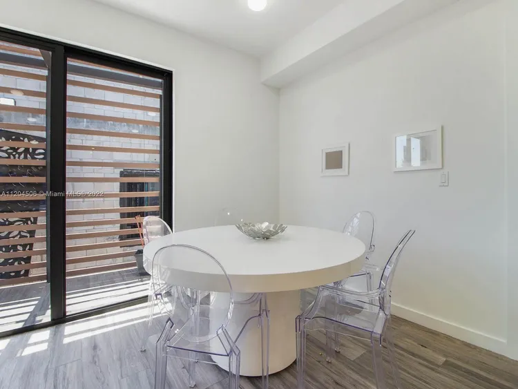 L'Uccello #PHA image #11