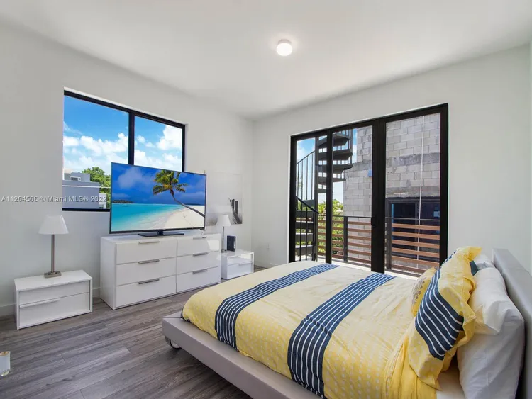 L'Uccello #PHA image #14