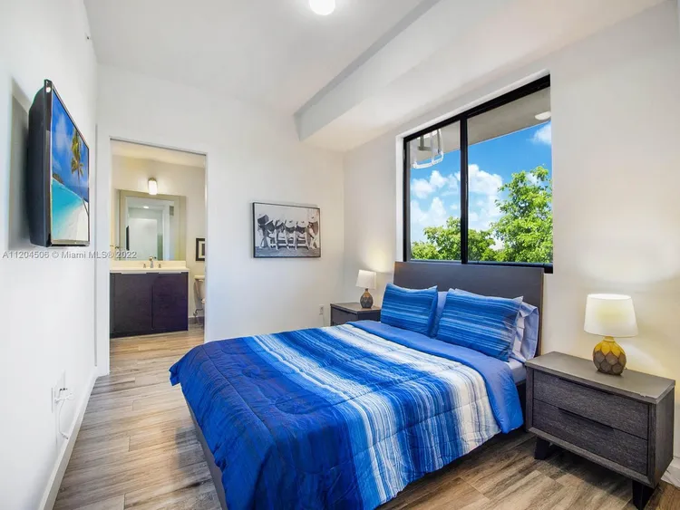 L'Uccello #PHA image #21