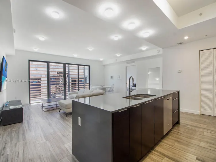 L'Uccello #PHA image #7