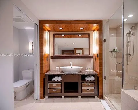 Carillon Center Tower Wellness Resort & Residences #608 image #11