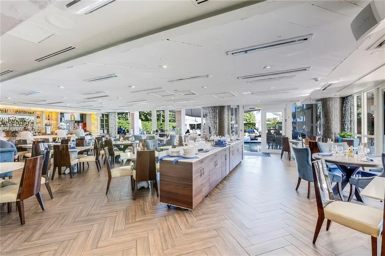 Bentley Beach Hilton #906 image #15