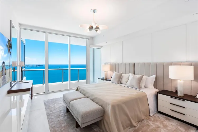 Continuum I South #3905 image #21