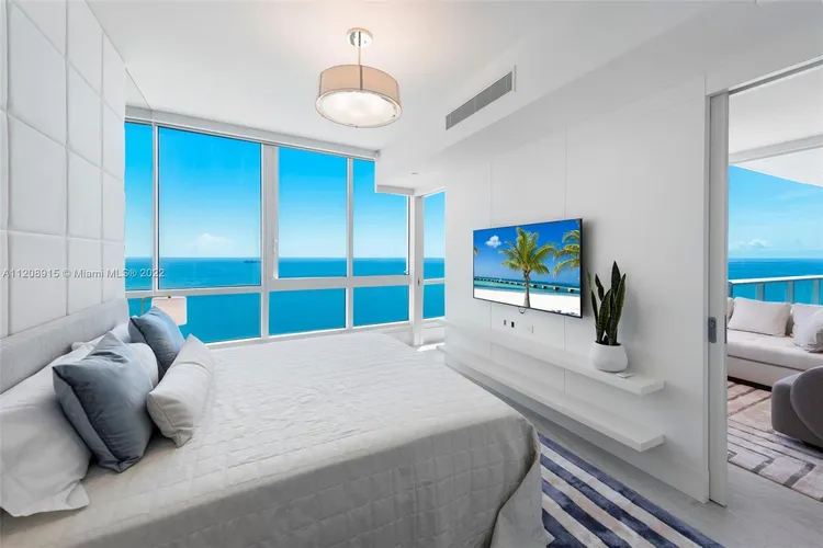 Continuum I South #3905 image #33