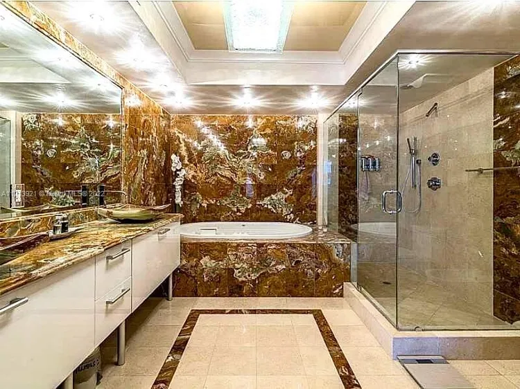 Ocean Four #1002 image #16