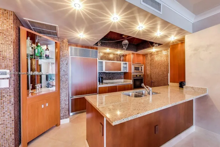 Ocean Four #1002 image #6