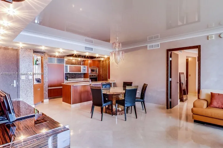 Ocean Four #1002 image #8