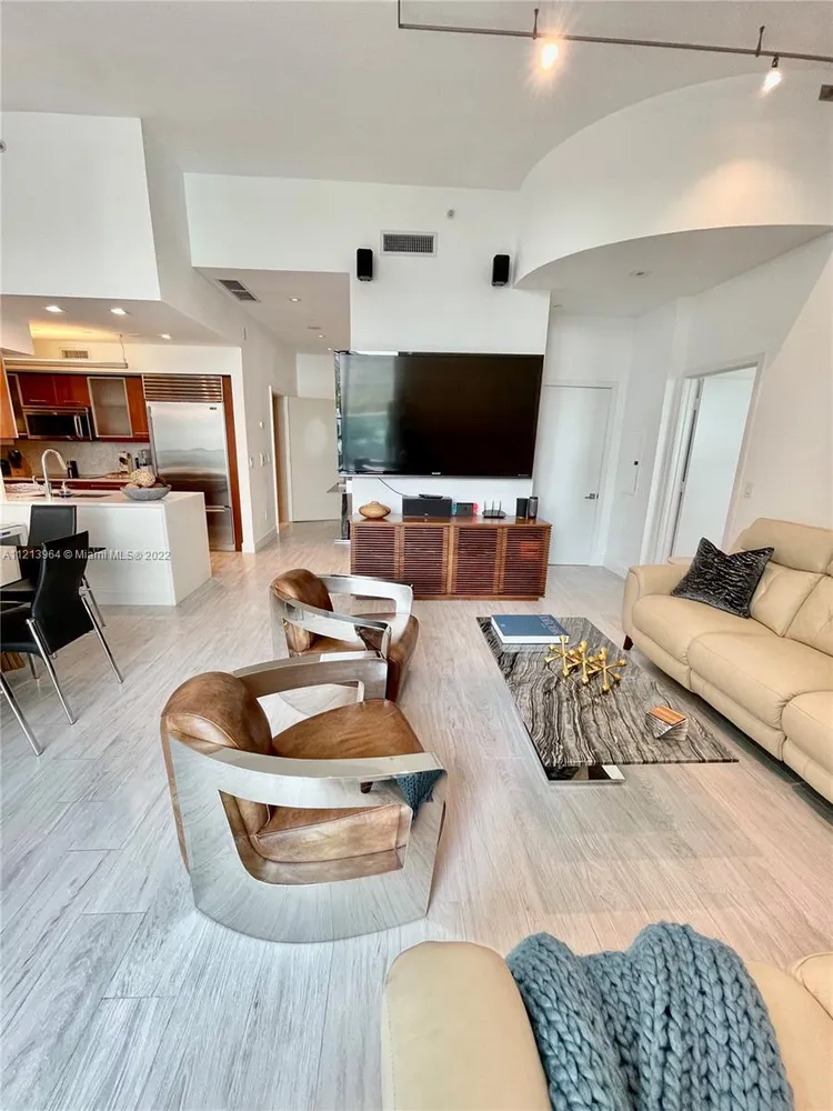 Jade Brickell #611 image #7