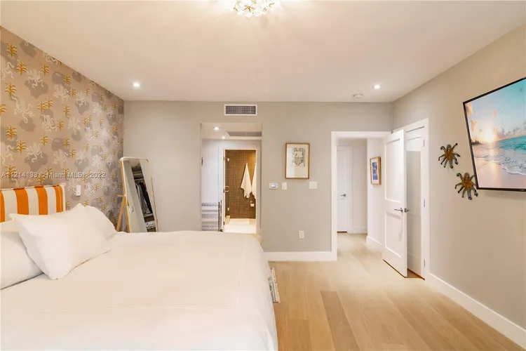 Imperial House #8D image #13