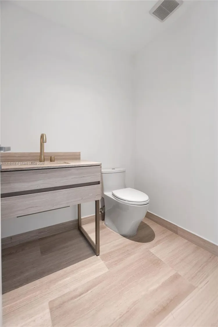 Residences by Armani Casa #1001 image #37