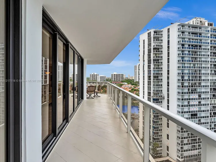 Hamptons West #1102 image #20