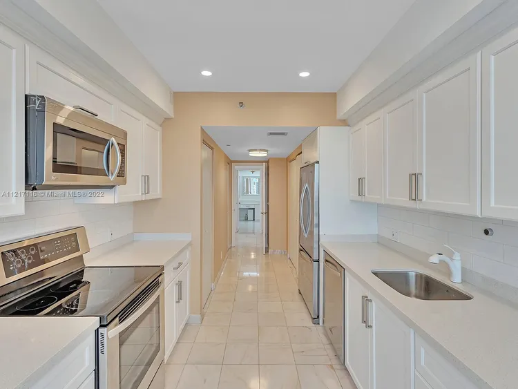 Hamptons West #1102 image #35