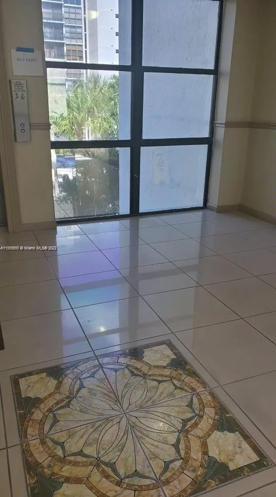 Plaza of the Americas #304 image #21