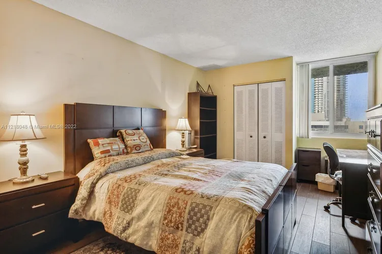 Madison Downtown #W-1802 image #10