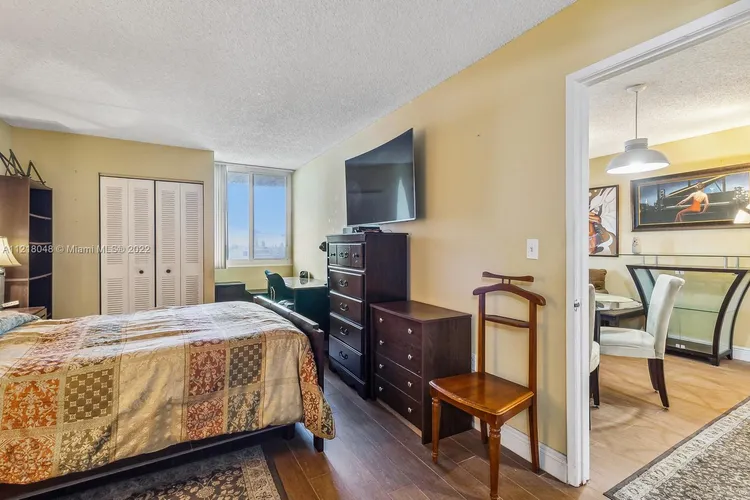 Madison Downtown #W-1802 image #11