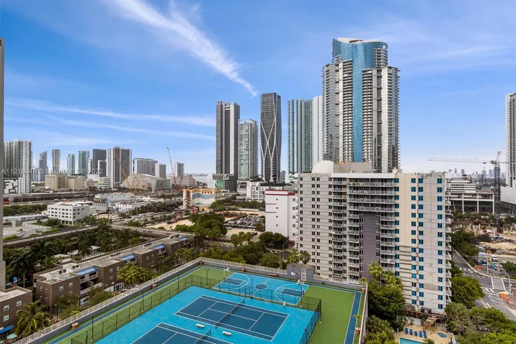 Madison Downtown #W-1802 image #17