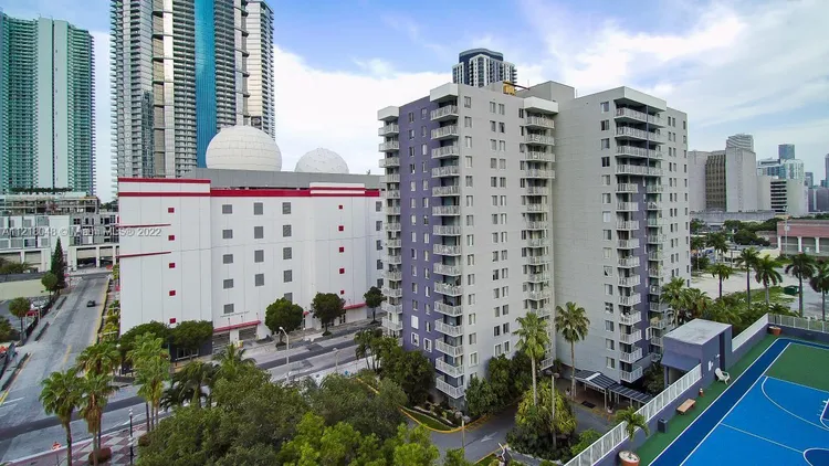 Madison Downtown #W-1802 image #21