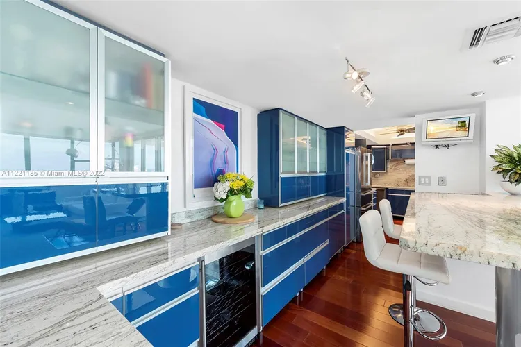 Belle Plaza #PH2 image #12