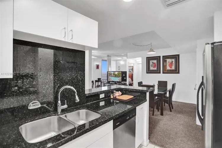 Fortune House #1607 image #9